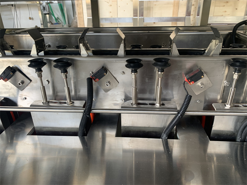 automatic cube tray packing machine (4)