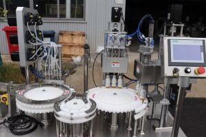 reagent tube filling and capping machine